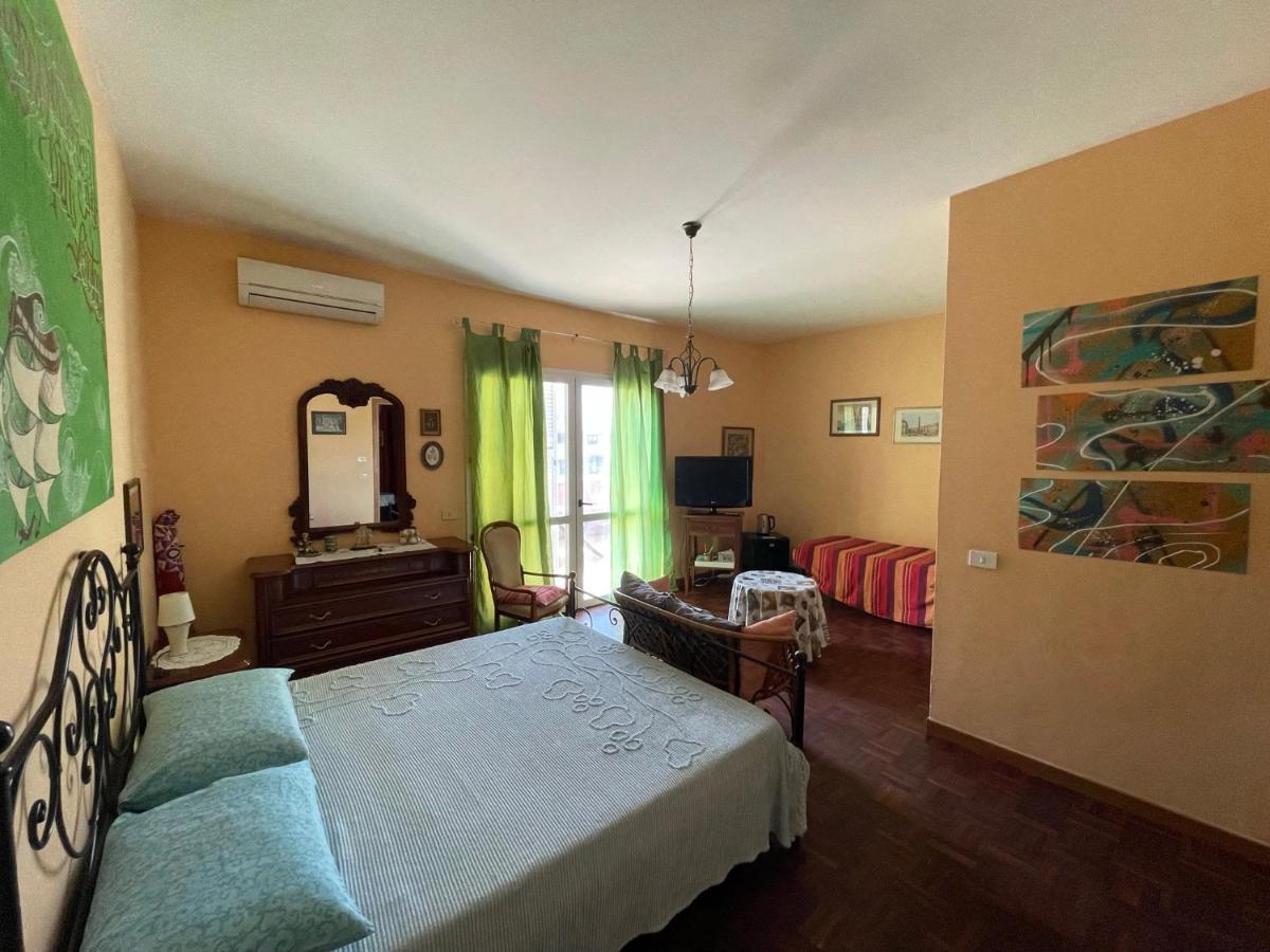 Vacationers Refuge Bed & Breakfast Anzio Dış mekan fotoğraf